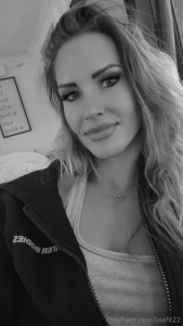 Let me know if you re free tonight i d love to chat
