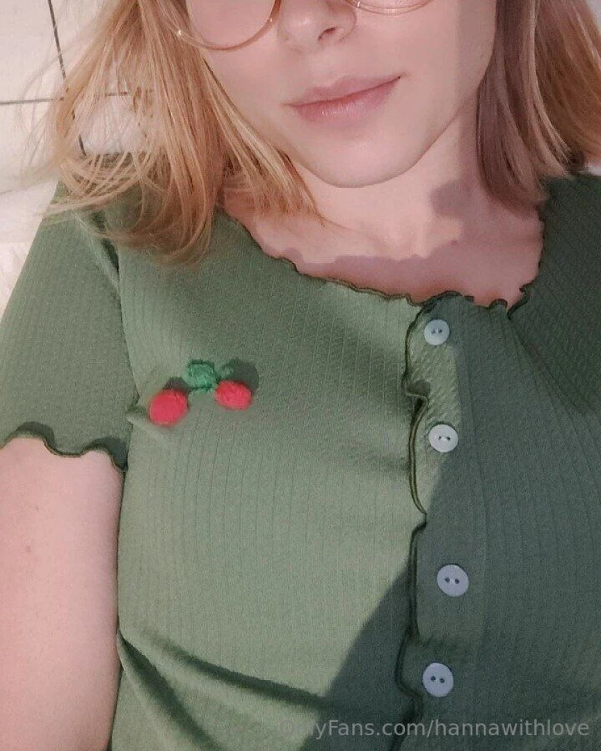 Wanna taste my cherries 