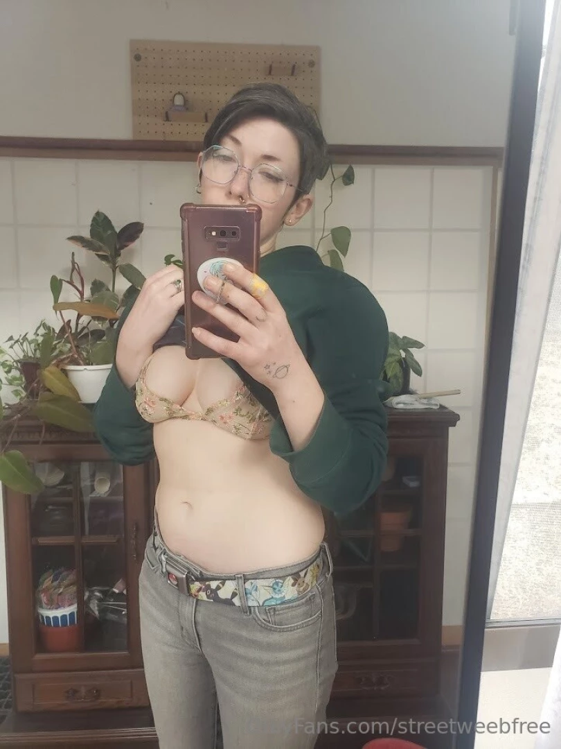 This bra cannot contain me 