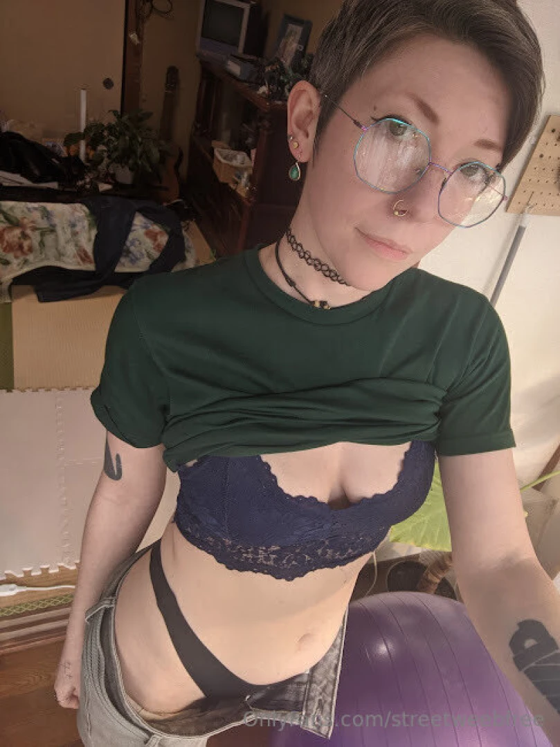 Procrastinating cause i don t feel like going to the grocery store gt 