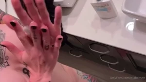 First ever hand job video and first ever hand job to completion i part 1
