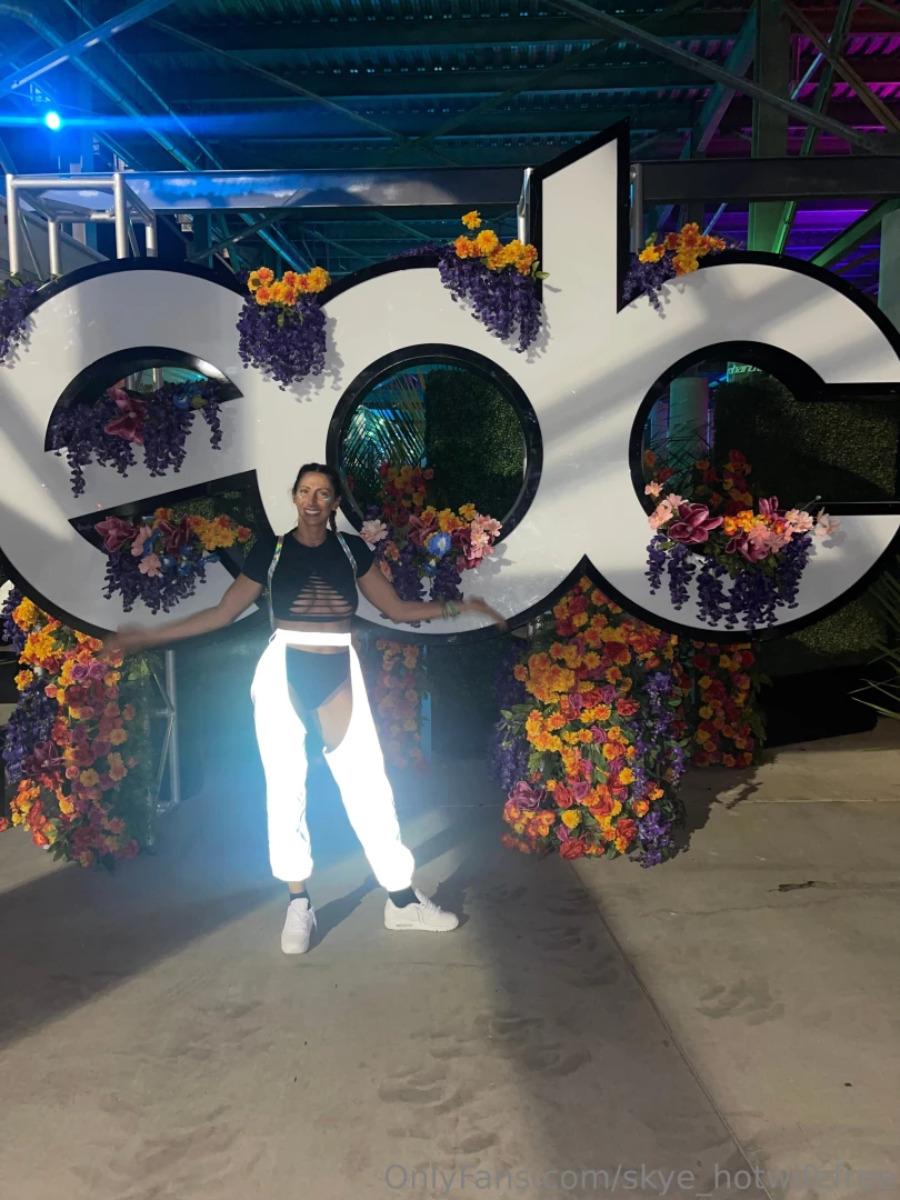 Partying at the center of the universe edclv24 