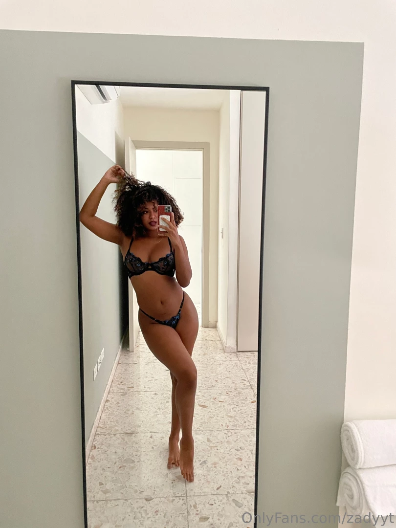 Heyyyyy there mirror who s up for a late night chat part 1 