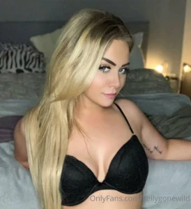 Do you get turned on when i send naughty pics of myself just like this