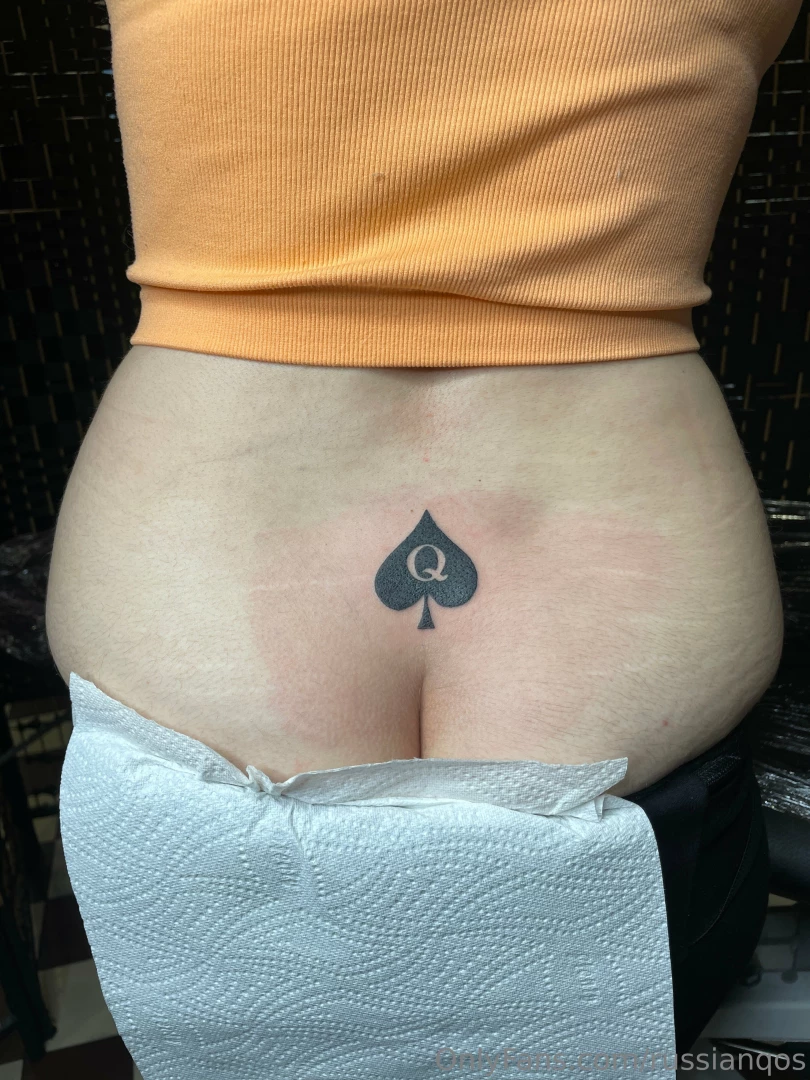 Hey hey today is 1 year anniversary of my amazing qos tattoo i cant 