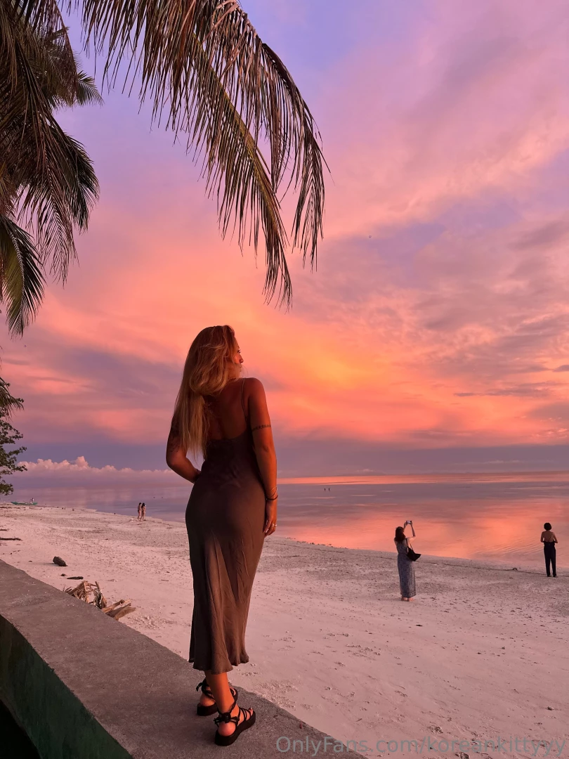 These sunsets just keep getting prettier part 2 