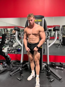 If you want my super exclusive contents dont hesitate to send daddy a