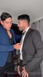 Habibi why you make me soooo hot do you wanna see the three part send