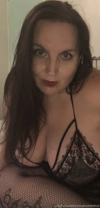 What a lovely day to stay in bed and play shame i m alone