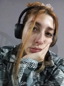 Red nose i m freezing 0 degrees in argentina i need body heat