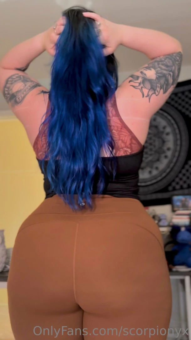 Nice view from behind 