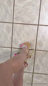 Do you like my golden heels
