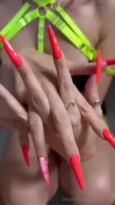 With new pedi and nails hot agree
