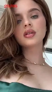 My stream is this saturday i m waiting for you honey at 00 00 on june