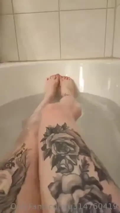 Do you like to get wet together and doing it in the bath 