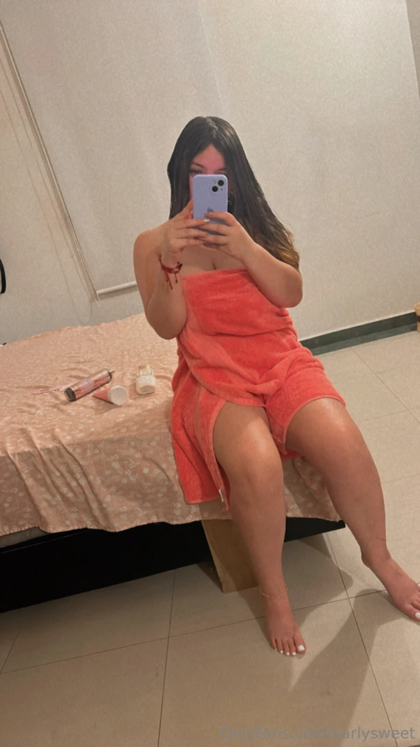 Do you think it looks better if i drop my towel 