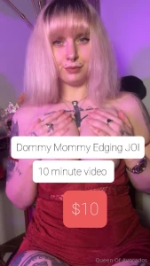 Mommy loved that cock pic you sent earlier i haven t been able to get