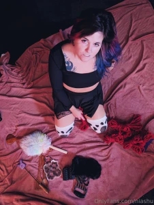 I love when people come over and play with me part 1