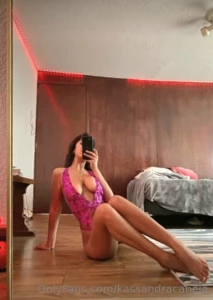 Would you pay a tip if i did it live where you see me doing nudes or