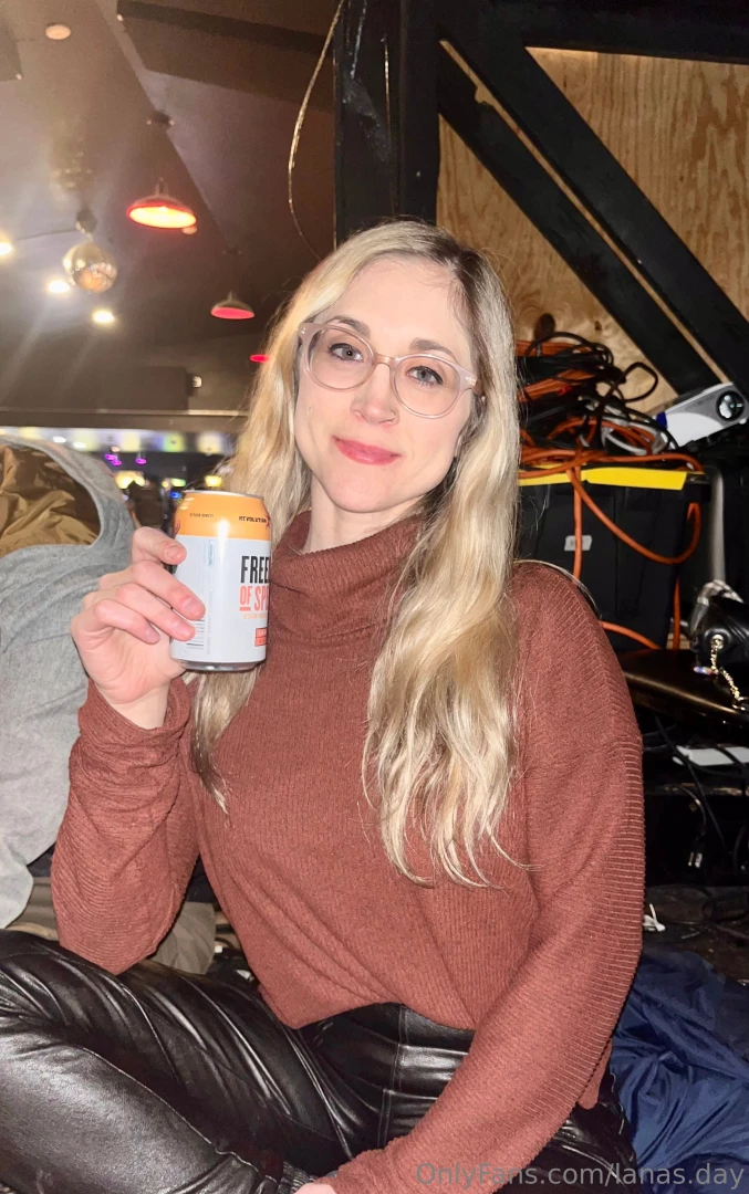 Monday trivia night cheers 