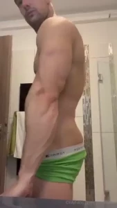 Just finished my full body workout what you think of my body