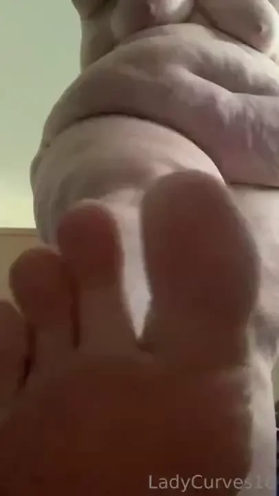 If you like it when i m dominant and if you like my armpits then watch 