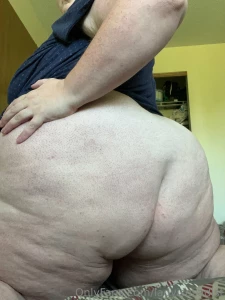 Kiss it or slap it