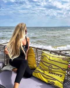 When i am faced with difficulties i go to the sea to remind myself how