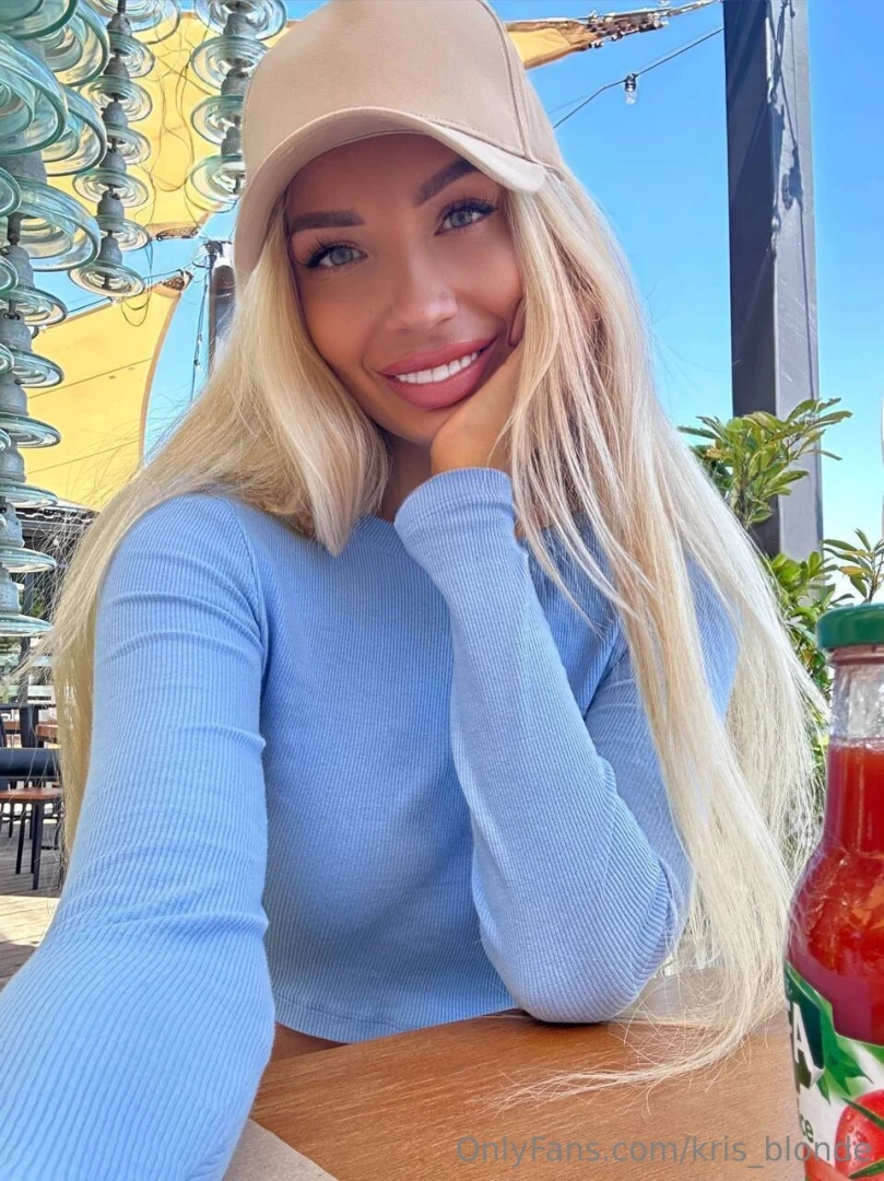 An important rule of a good mood is a smile when you smile at people 
