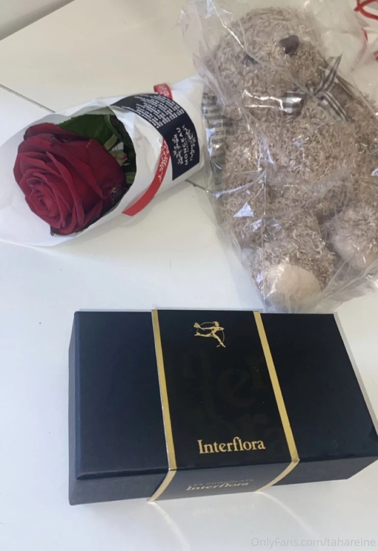 Les cadeaux re u au r veil par un soumis part 1 