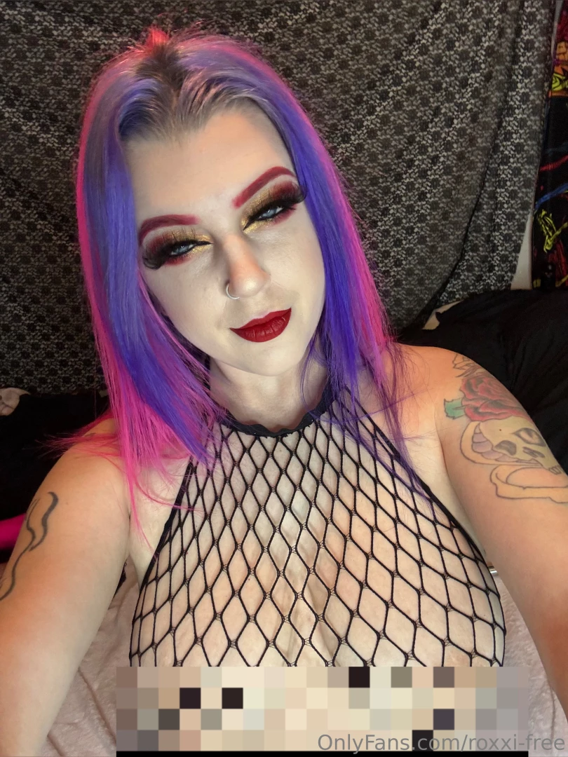 You should be subscribed to my vip onlyfans com roxxi-vip 