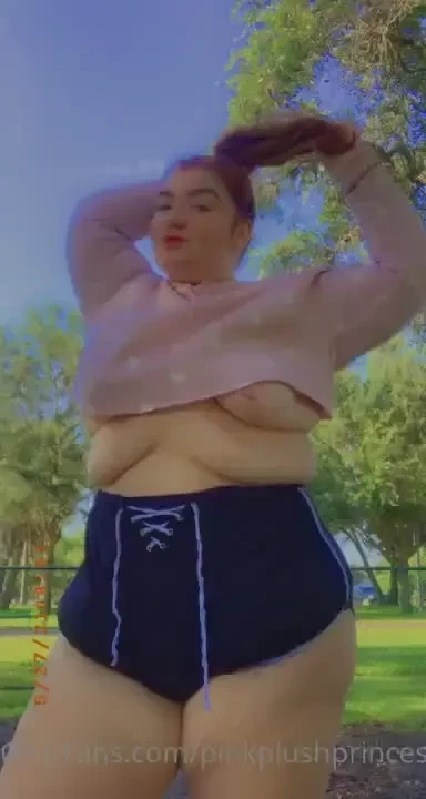 Sometimes when you re at the park you have to stretch extra high and 