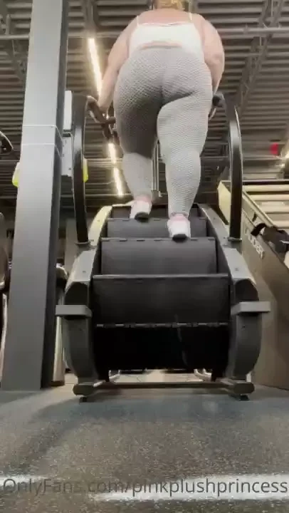 Would you help train me in the gym or just watch my ass jiggle part 1 