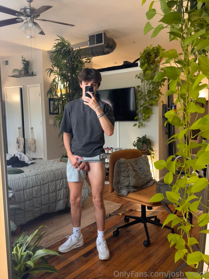 Going commando for some errands kinda day 