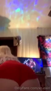 Let me do this on ur lap if u think the free content is good check out