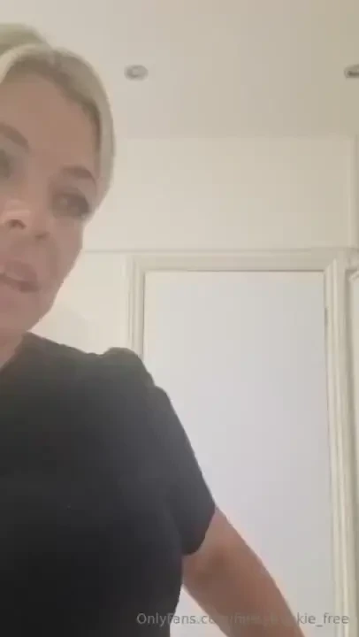 Clean up time who s cumming to my live joi 