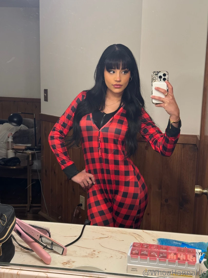 Definitely in the xxxmas spirit babe hmu rn 