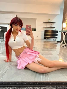 Wanna see me lift the skirt