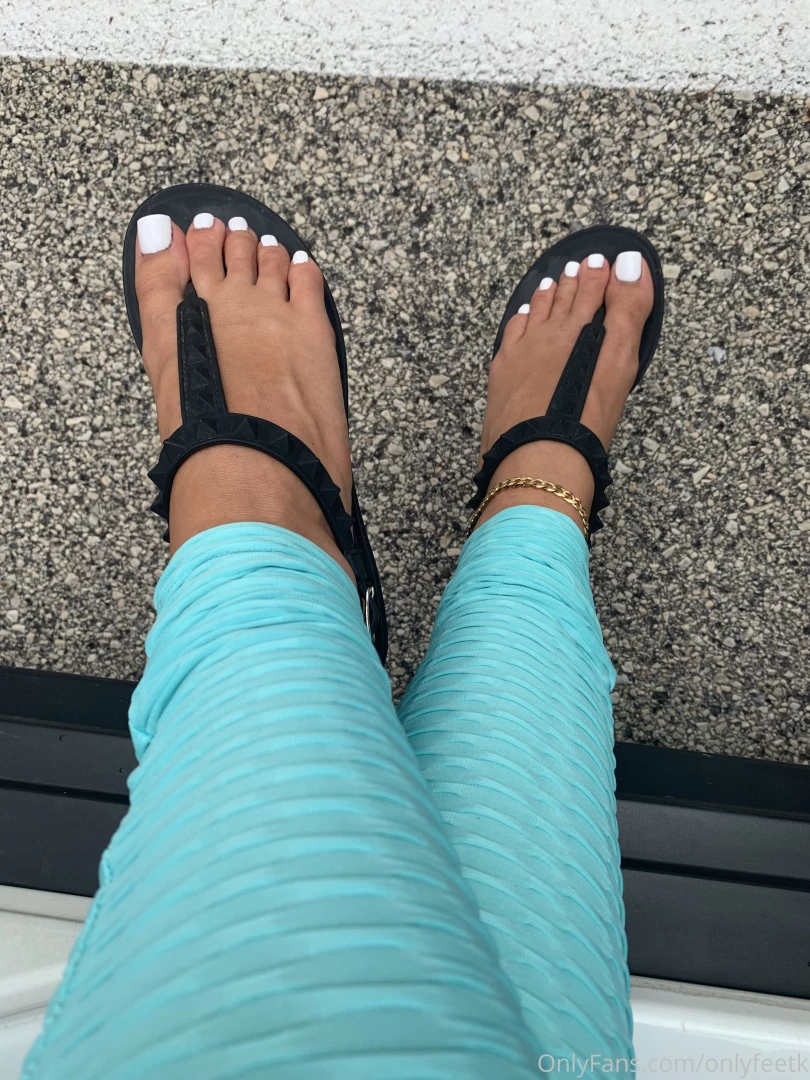 Lunch break toes what did you eat for lunch part 4 