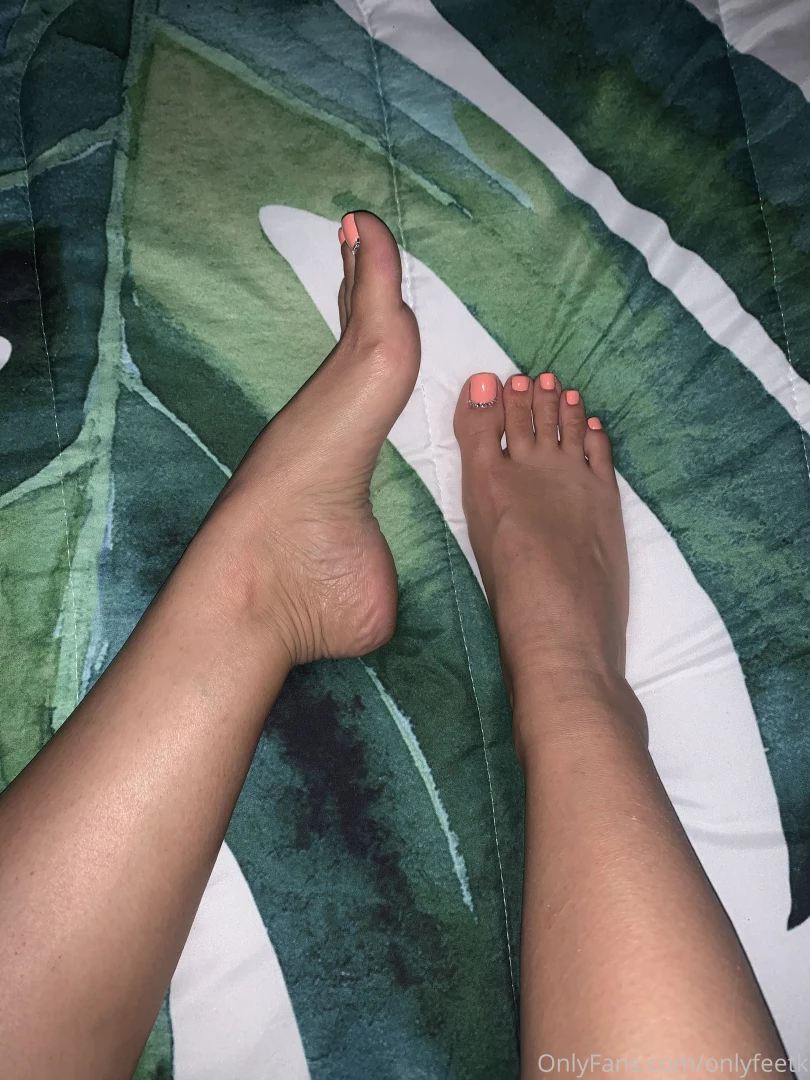 The new pedi don t mind the quarantine paint job i tried part 3 