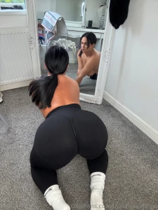 You know you want to see the naked version head over to misslivvukk to