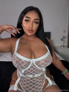Thicker then a snicker misslivvukk