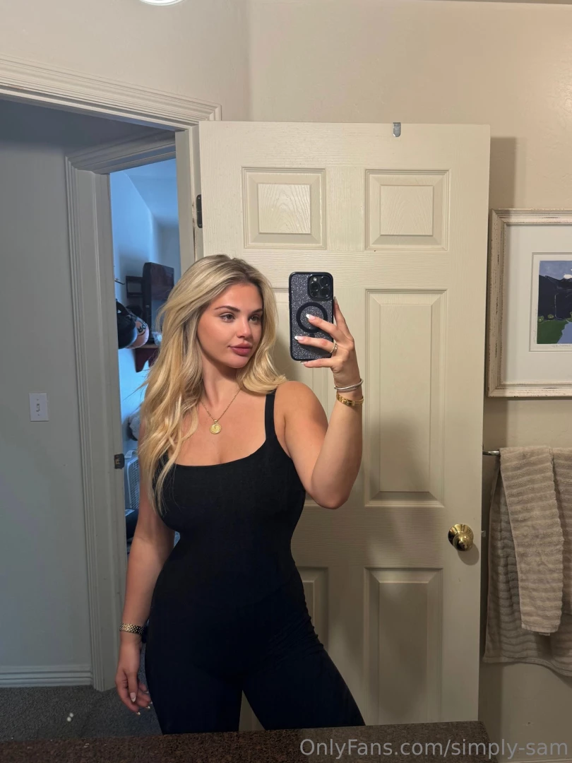 Mirror selfies are always fun to me 