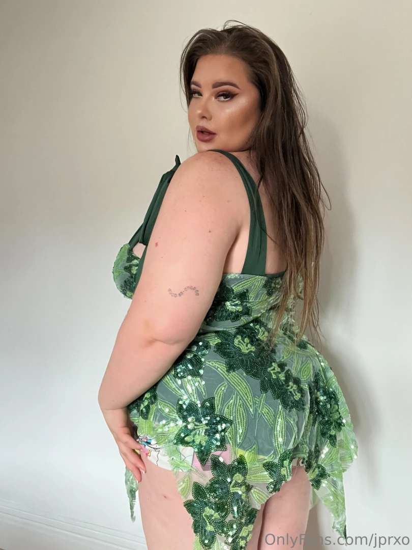 Do you like my green dress part 2 
