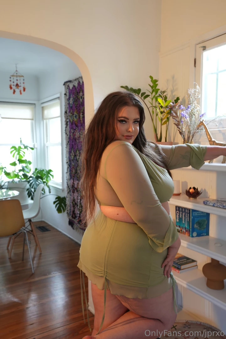 Is green my colour juicyjprxx 