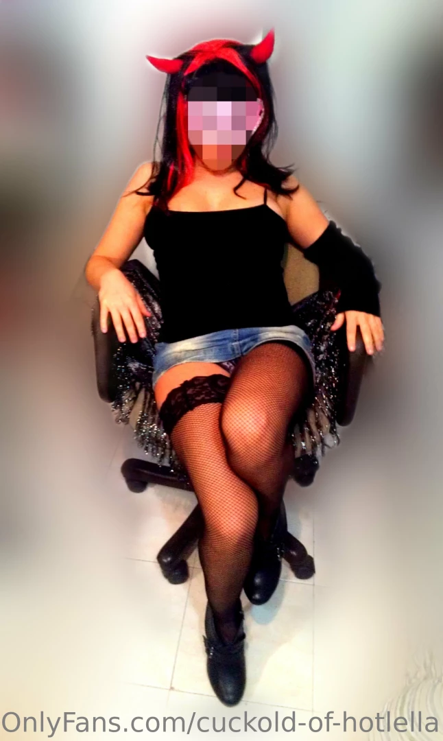 La hotlella prima di avere figa e culo sfondati part 2 