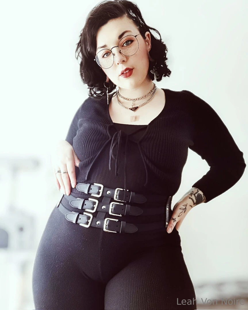 Proof i look even better without clothes see for yourself gt 