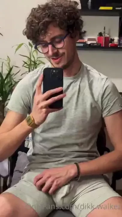 Wanna touch my boner 