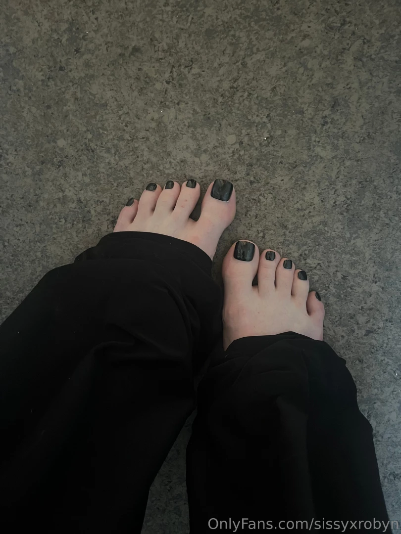 Feet looking cute today 