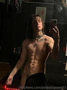 That towel just wants off